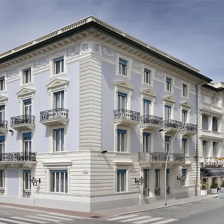 Tosca With & Breakfast Included アパート ヴィアレッジョ